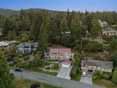 8750 Pender Park Drive - 5