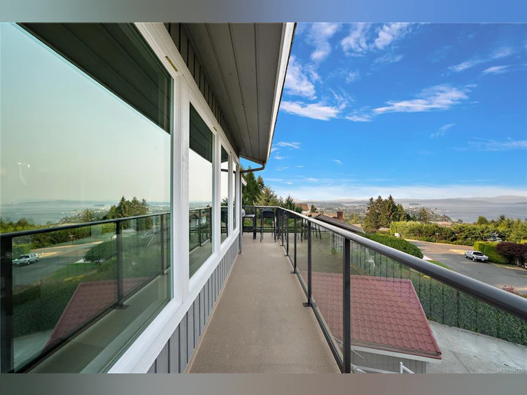 8750 Pender Park Drive, North Saanich, BC, V8L 3Z5 - 40
