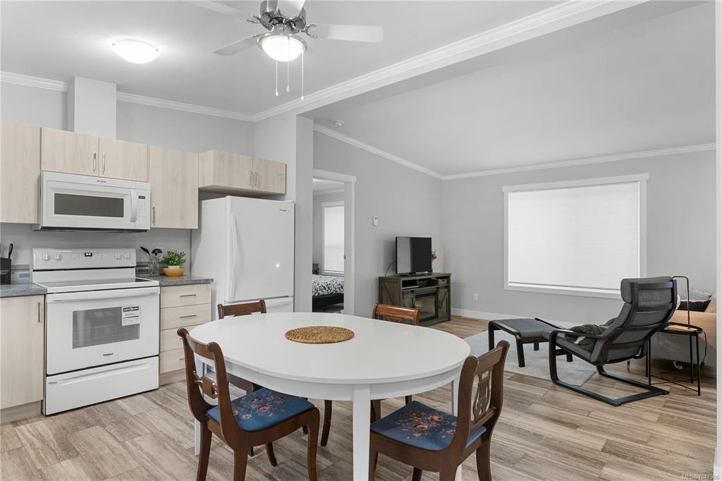 1040 Conville Road, Gabriola Island, BC, V0R 1X2 - 11
