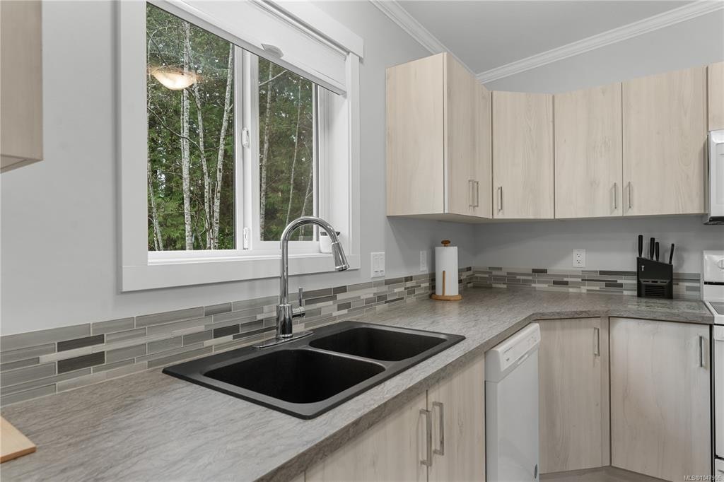 1040 Conville Road, Gabriola Island, BC, V0R 1X2 - 12