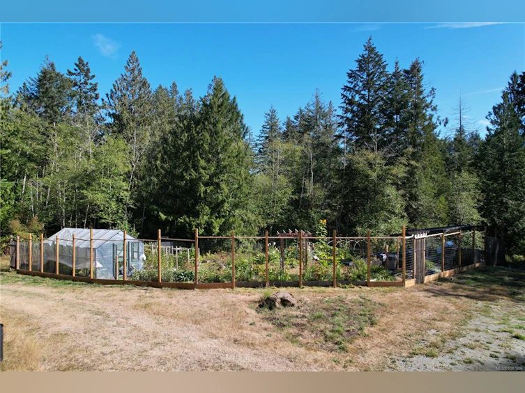 1040 Conville Road, Gabriola Island, BC, V0R 1X2 - 27