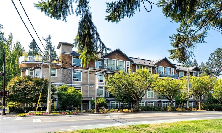 211-611 Goldstream Avenue