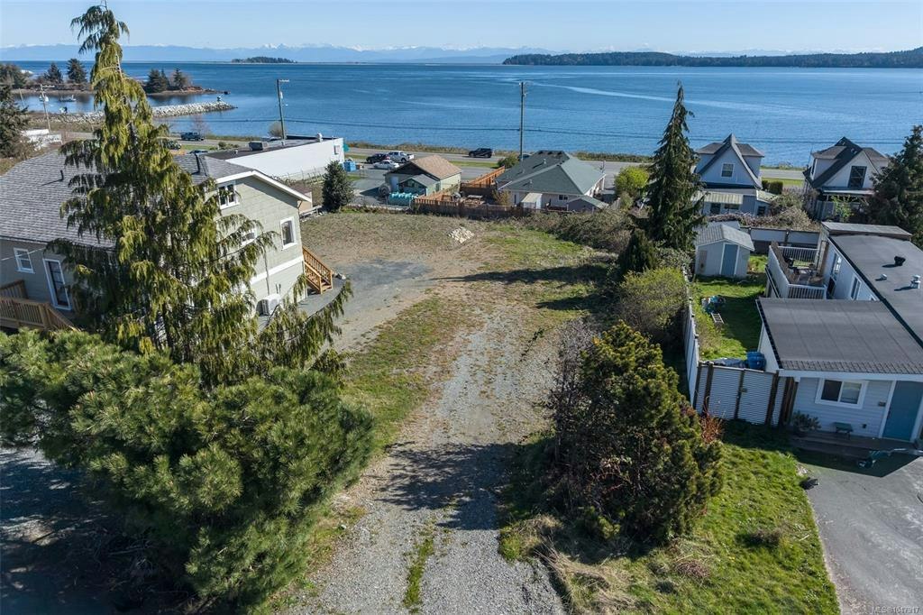5570 Horne Street, Union Bay, BC, V0R 3B0 - 9