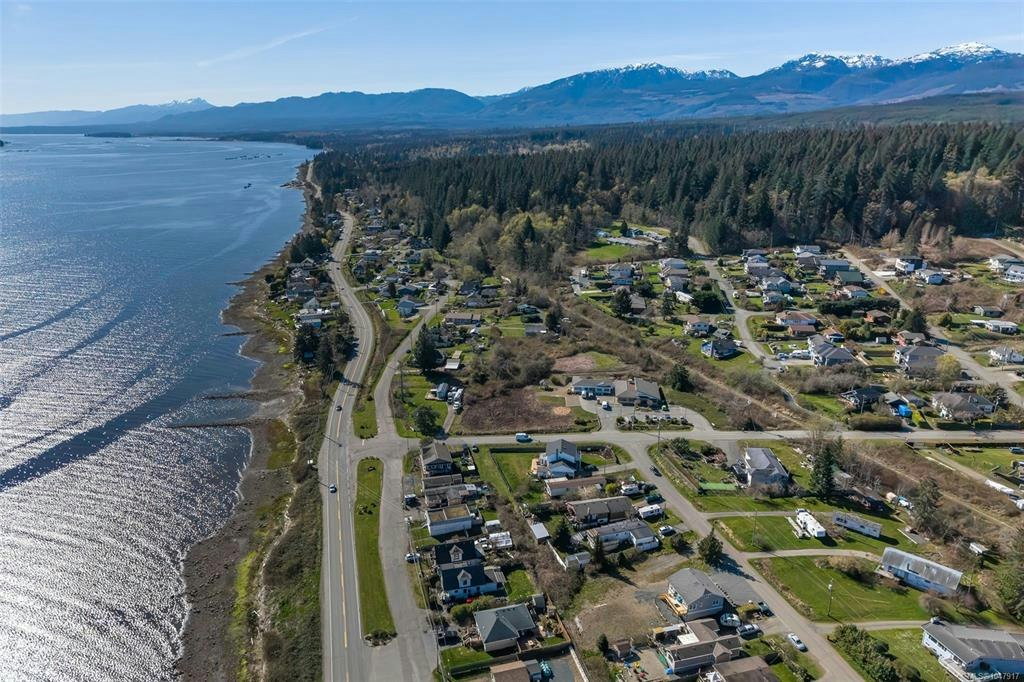 5570 Horne Street, Union Bay, BC, V0R 3B0 - 12