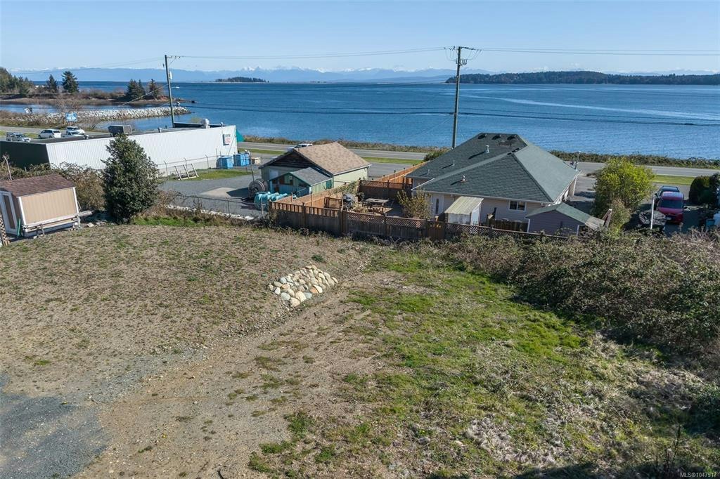 5570 Horne Street, Union Bay, BC, V0R 3B0 - 10
