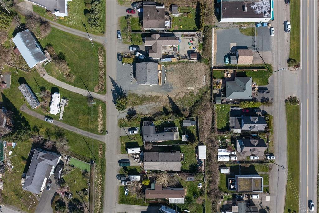 5570 Horne Street, Union Bay, BC, V0R 3B0 - 6