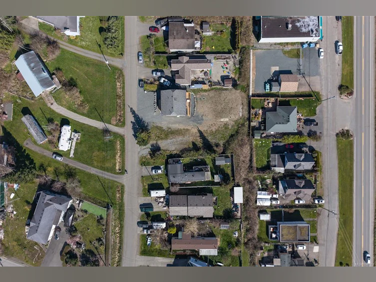 5570 Horne Street, Union Bay, BC, V0R 3B0 - 6