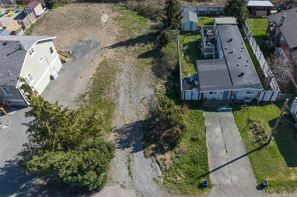 5570 Horne Street, Union Bay, BC, V0R 3B0 - 8