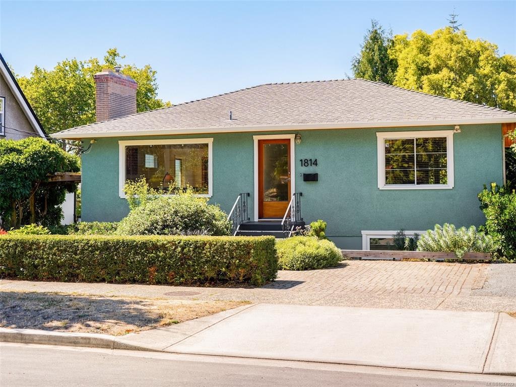1814 Belmont Avenue, Victoria, BC, V8R 3Z2