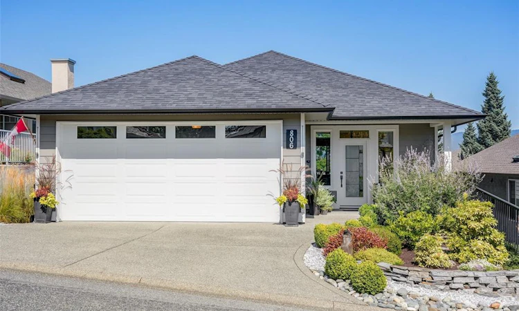 806 Country Club Drive