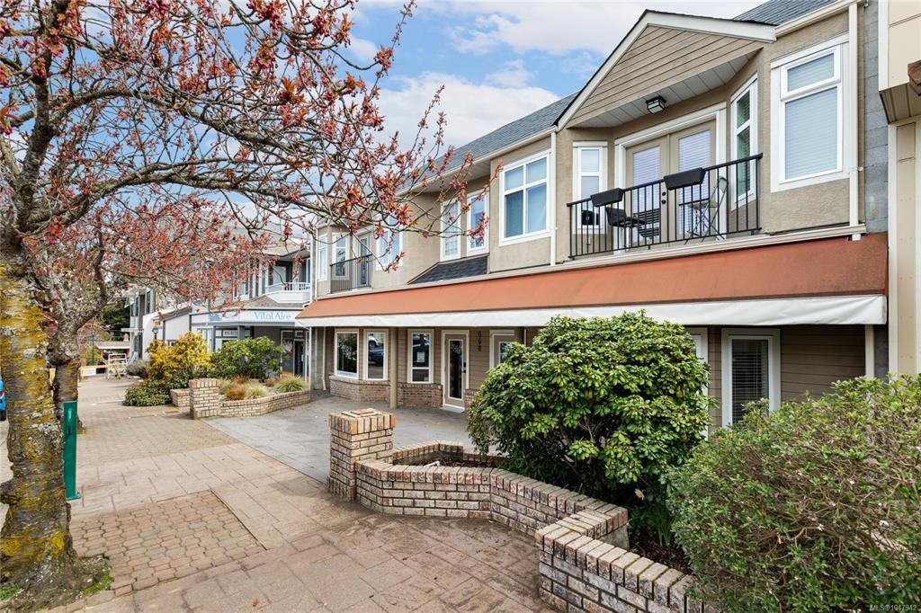 4-668 Beach Road, Qualicum Beach, BC, V9K 2R1