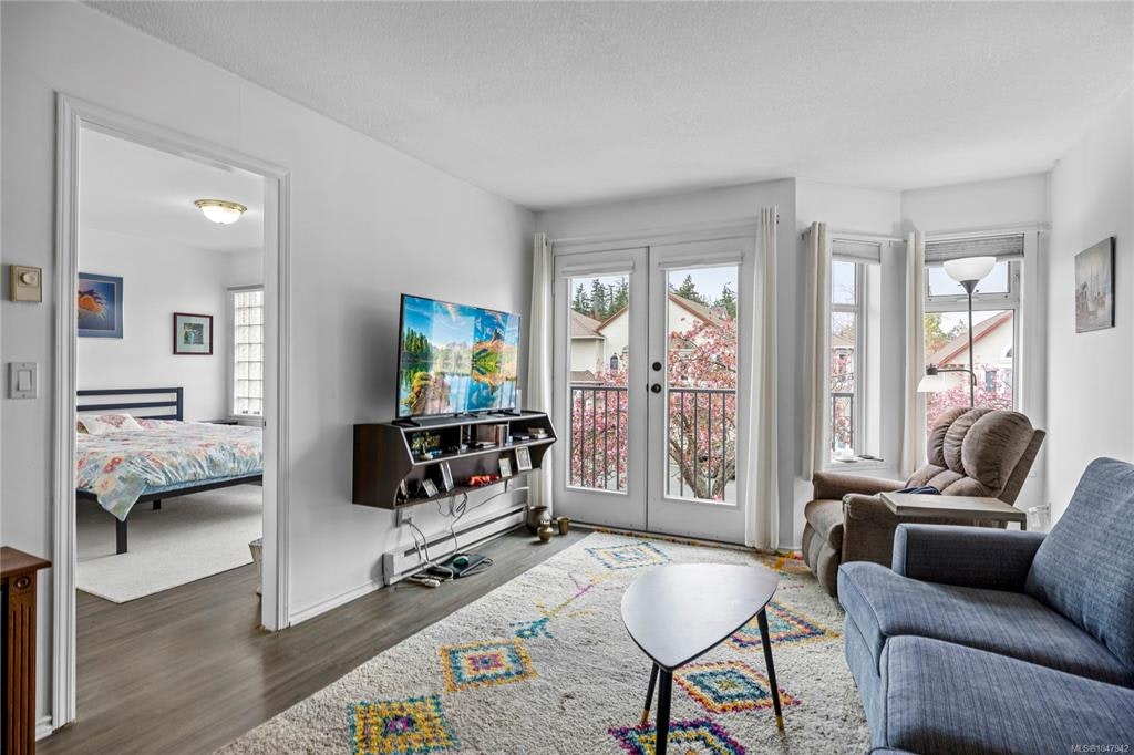 4-668 Beach Road - 2