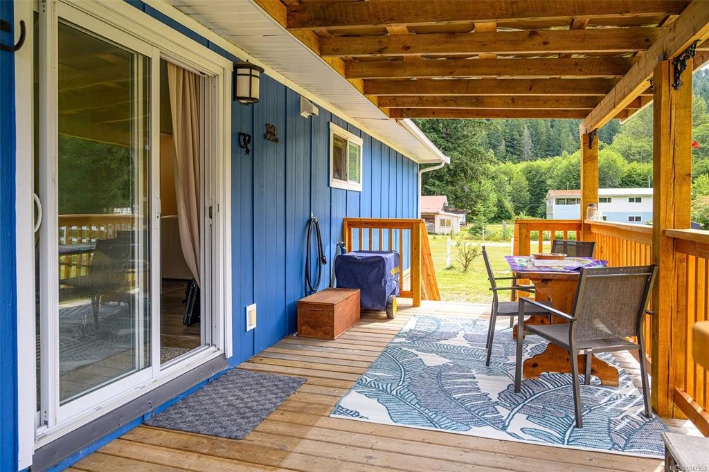 429 Community Road, Kelsey Bay/Sayward, BC, V0P 1R0 - 4