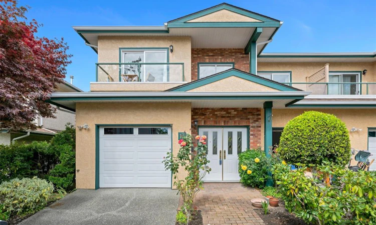 13-2235 Harbour Road