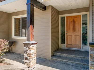 4734 Vista View Crescent - 2