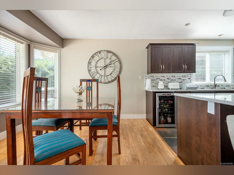 4734 Vista View Crescent, Nanaimo, BC, V9V 1N8 - 10