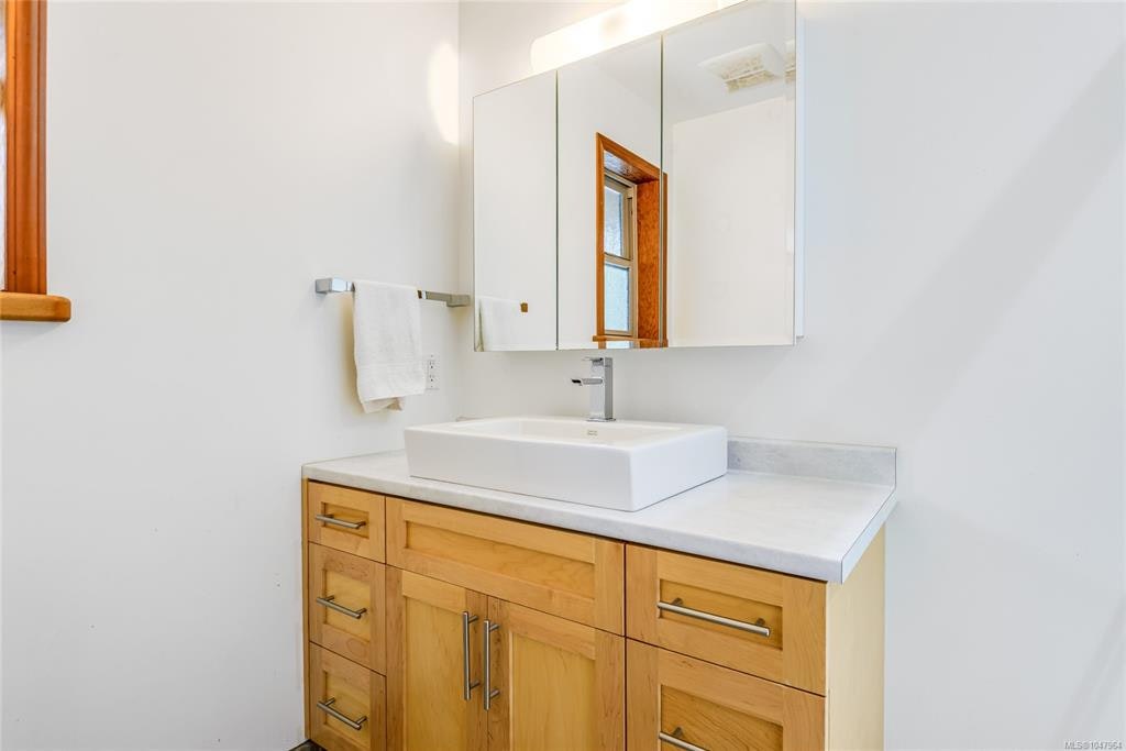 3910 S Island Highway, Campbell River, BC, V9H 1M1 - 26