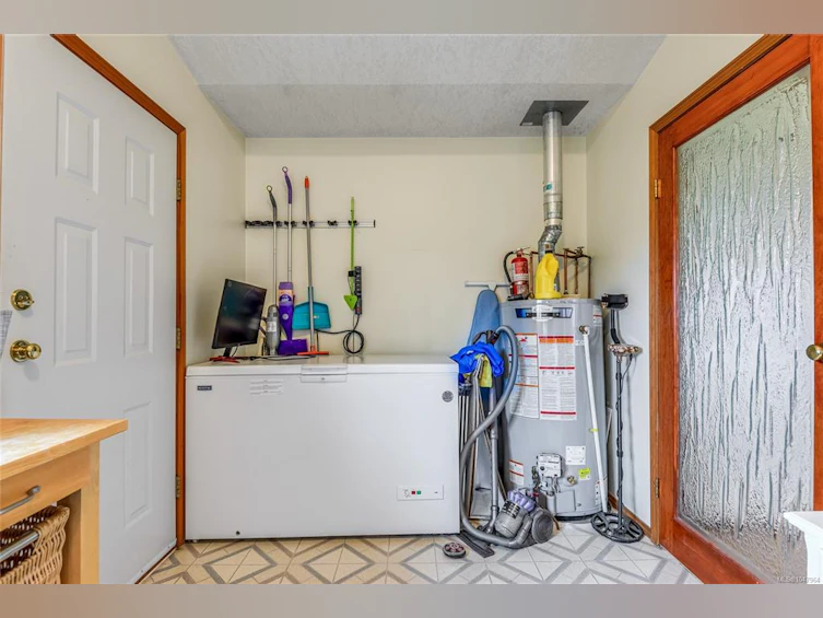 3910 S Island Highway, Campbell River, BC, V9H 1M1 - 18