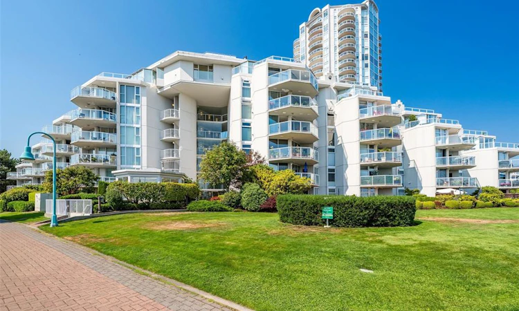 102-158 Promenade Drive