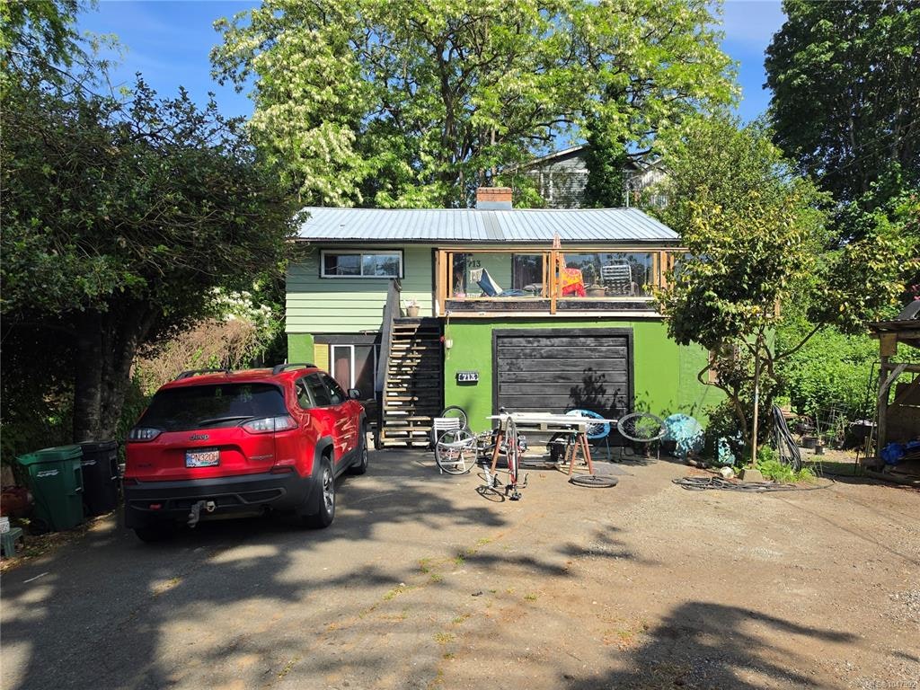 713 Victoria Road, Nanaimo, BC, V9R 4R6