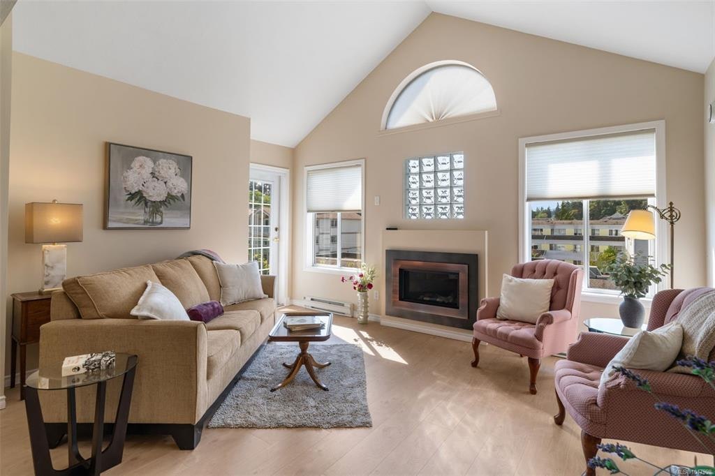 403-275 First Street, Duncan, BC, V9L 1R3