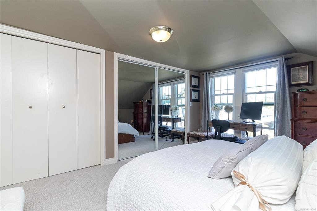2445 Amelia Avenue, Sidney, BC, V8L 2J4 - 16