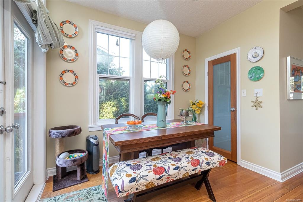 2445 Amelia Avenue, Sidney, BC, V8L 2J4 - 10