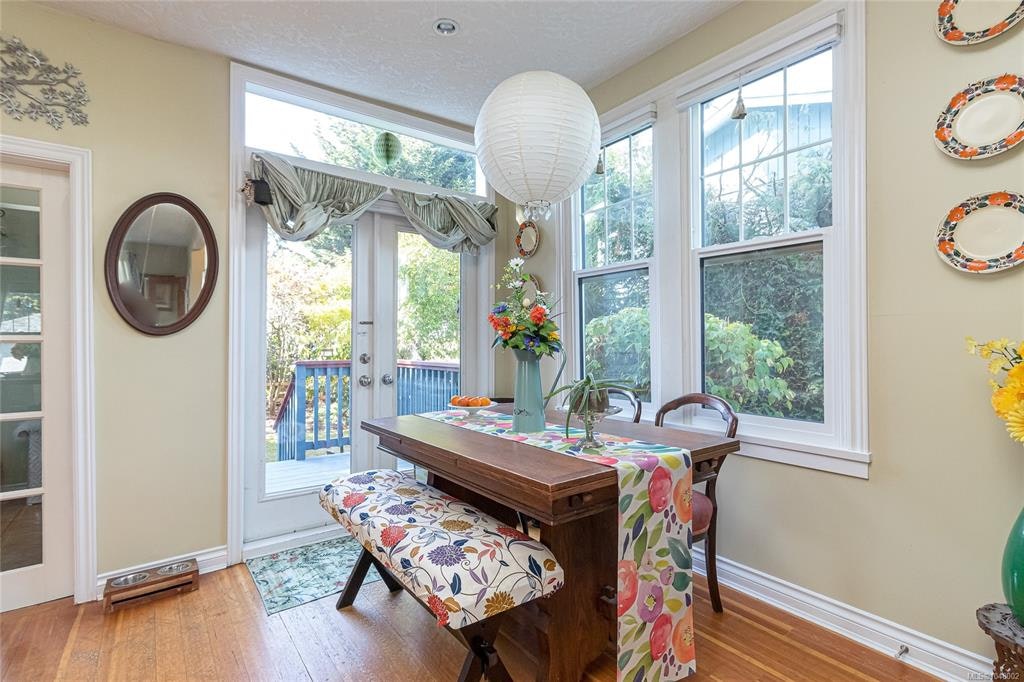 2445 Amelia Avenue, Sidney, BC, V8L 2J4 - 8