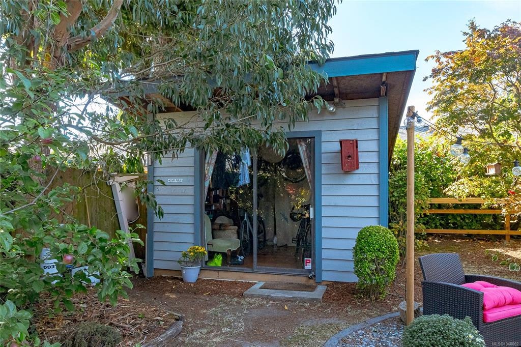 2445 Amelia Avenue, Sidney, BC, V8L 2J4 - 29