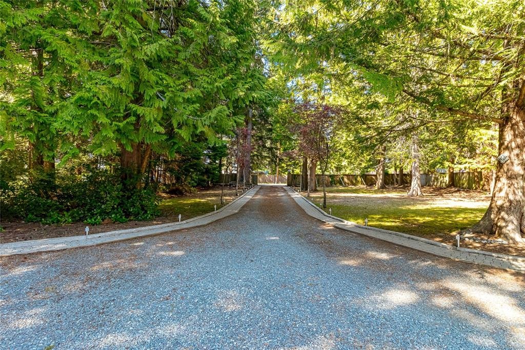 2526 W Island Highway, Qualicum Beach, BC, V9K 1B5 - 12