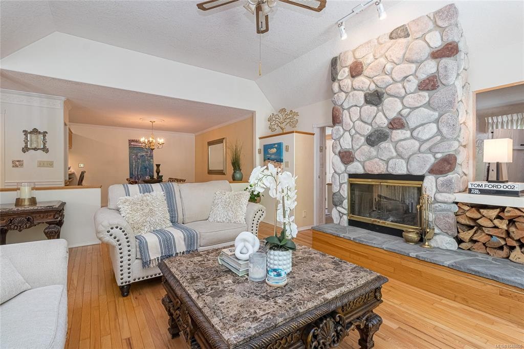 2526 W Island Highway, Qualicum Beach, BC, V9K 1B5 - 26