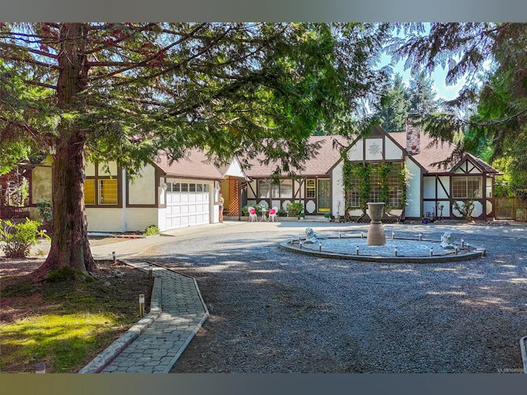 2526 W Island Highway, Qualicum Beach, BC, V9K 1B5 - 14