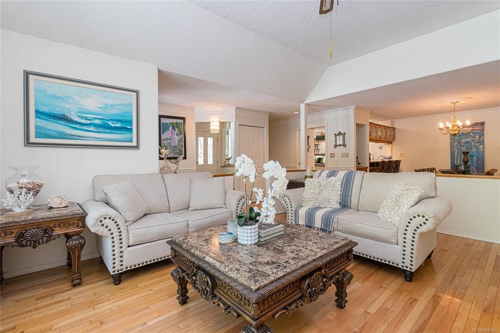 2526 W Island Highway, Qualicum Beach, BC, V9K 1B5 - 24