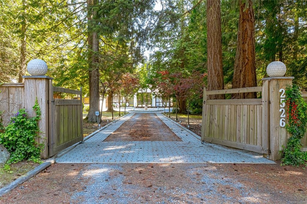 2526 W Island Highway, Qualicum Beach, BC, V9K 1B5 - 10