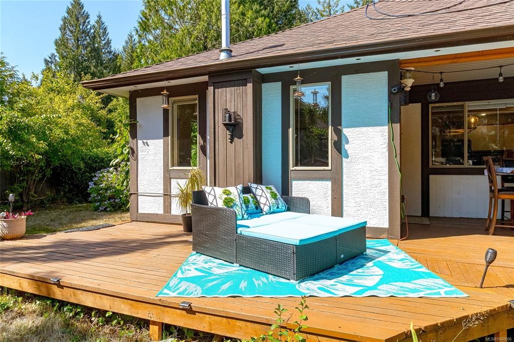 2526 W Island Highway, Qualicum Beach, BC, V9K 1B5 - 8