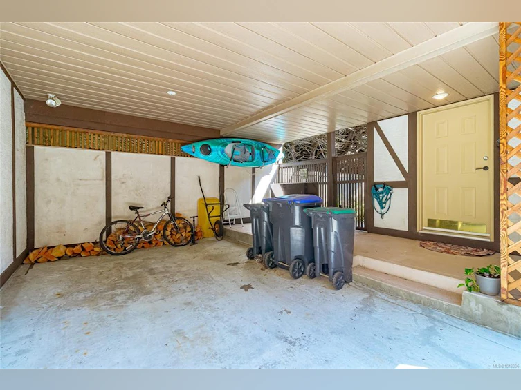 2526 W Island Highway, Qualicum Beach, BC, V9K 1B5 - 55
