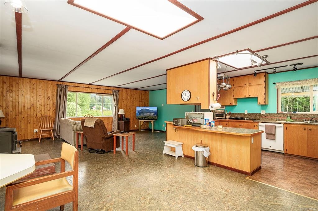 400 Dyer Road, Kelsey Bay/Sayward, BC, V0P 1R0 - 4