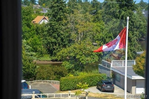 928 Mesher Place, Esquimalt, BC, V9A 6Z1