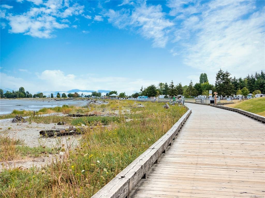 321/322C-181 Beachside Drive, Parksville, BC, V9P 2H5 - 24