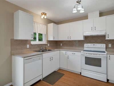 1920 Raven Place - 5