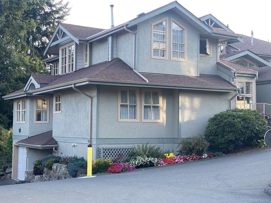 1-500 Marsett Place, Saanich, BC, V8Z 7J1