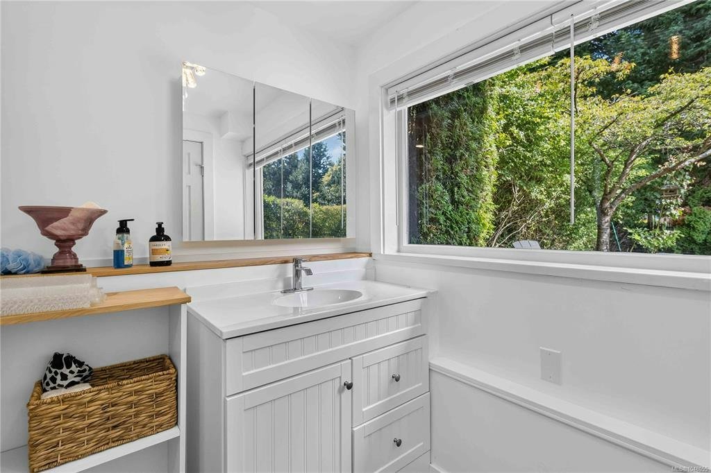 362 Ker Avenue, Saanich, BC, V9A 2B5 - 31