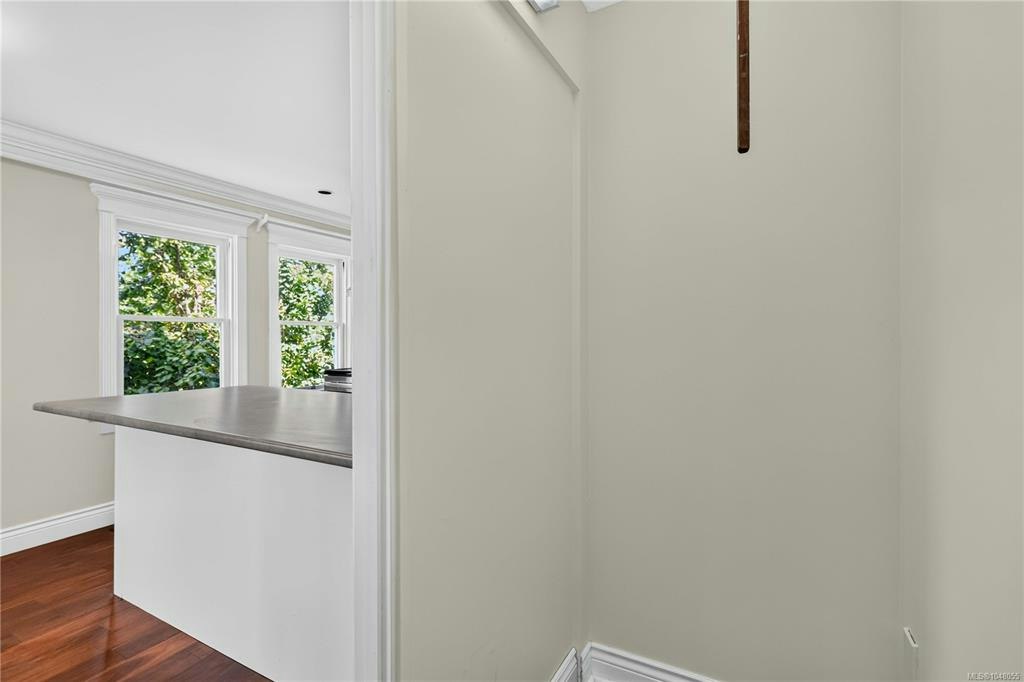 362 Ker Avenue, Saanich, BC, V9A 2B5 - 17