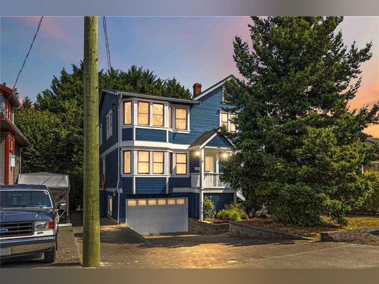 362 Ker Avenue, Saanich, BC, V9A 2B5 - 2