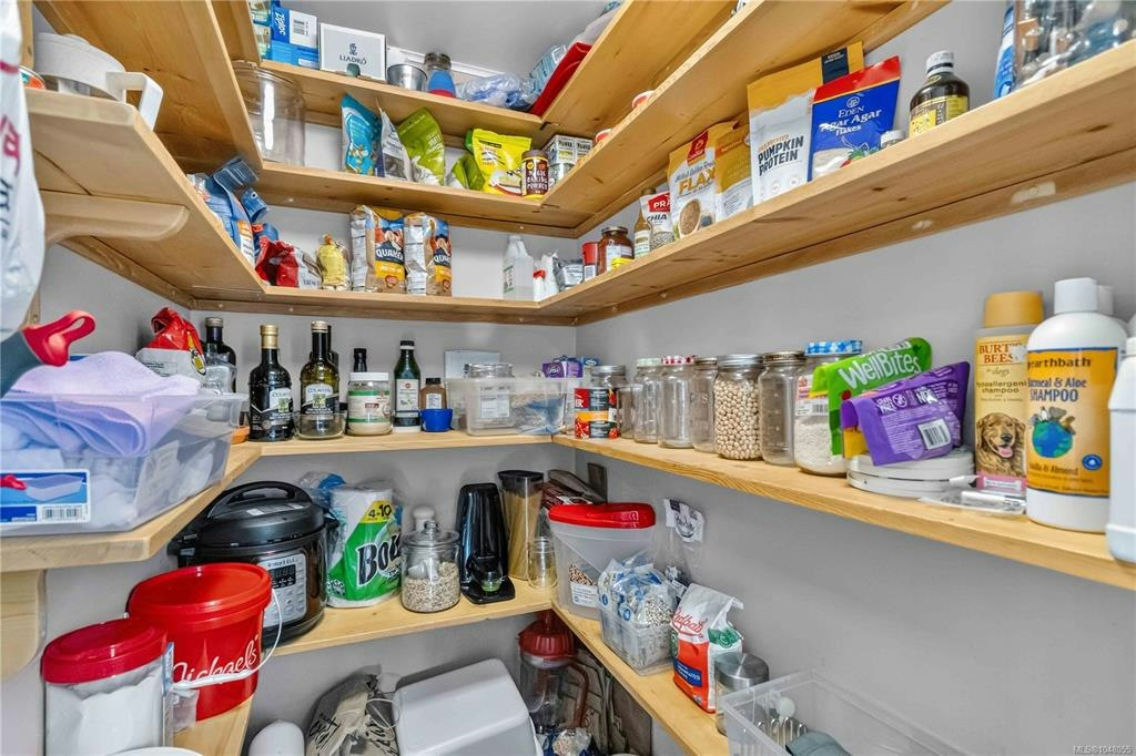 362 Ker Avenue, Saanich, BC, V9A 2B5 - 11