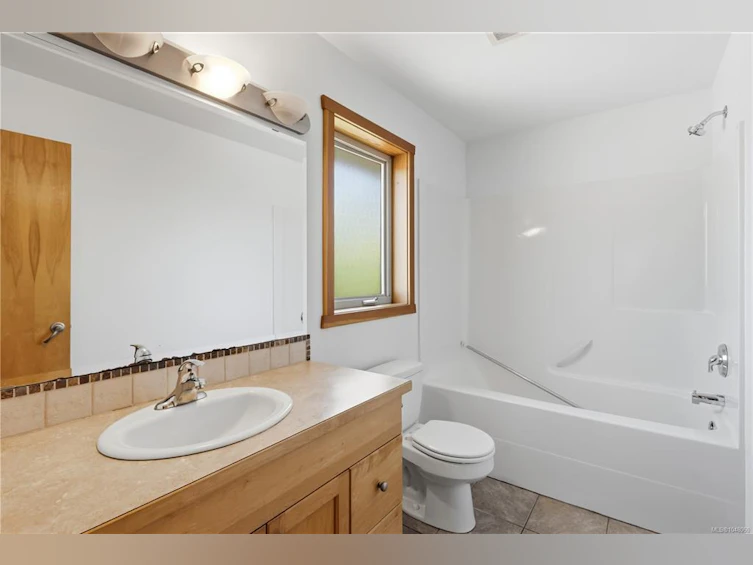 7-1626 Holly Crescent, Ucluelet, BC, V0R 3A0 - 7