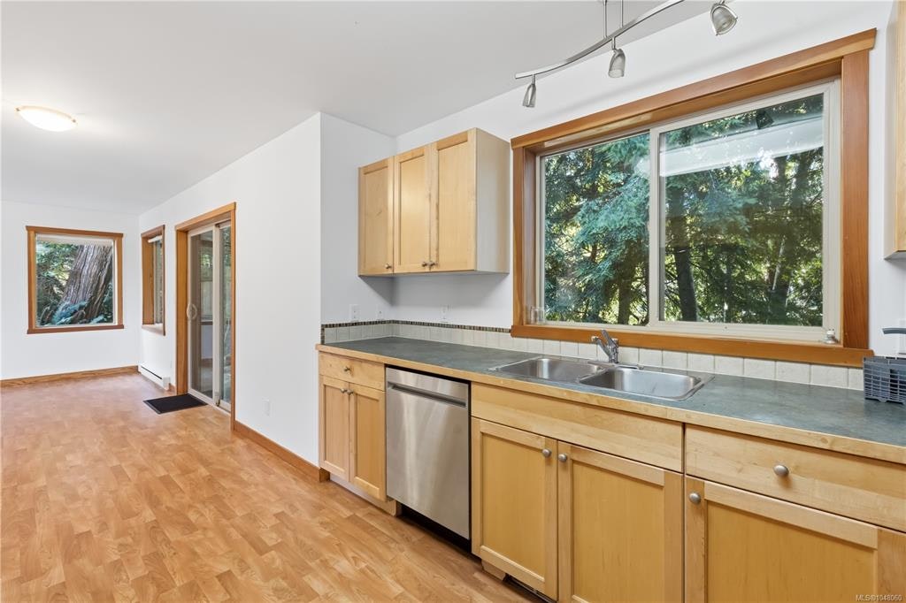 7-1626 Holly Crescent, Ucluelet, BC, V0R 3A0 - 4