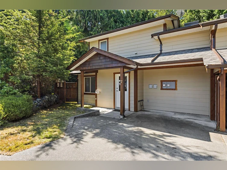 7-1626 Holly Crescent, Ucluelet, BC, V0R 3A0 - 2