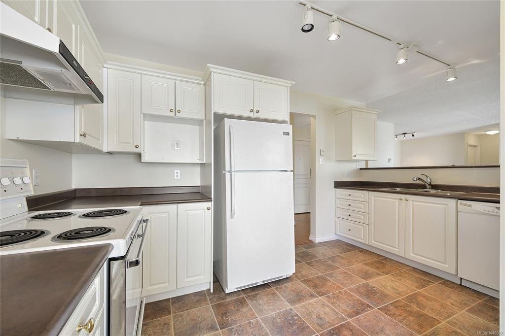 204-1037 Richardson Street, Victoria, BC, V8V 3C6 - 10