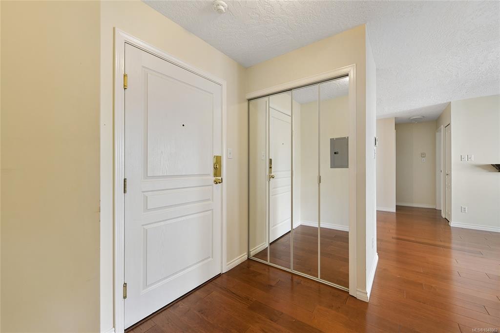 204-1037 Richardson Street, Victoria, BC, V8V 3C6 - 30